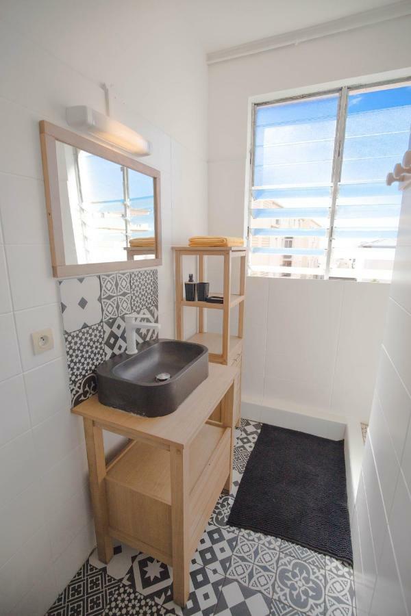 Appartement Hypercentre+ Place De Parking Privee Saint-Denis Dış mekan fotoğraf