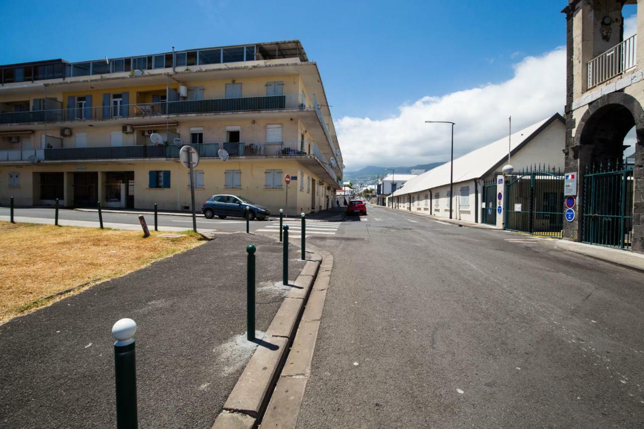 Appartement Hypercentre+ Place De Parking Privee Saint-Denis Dış mekan fotoğraf